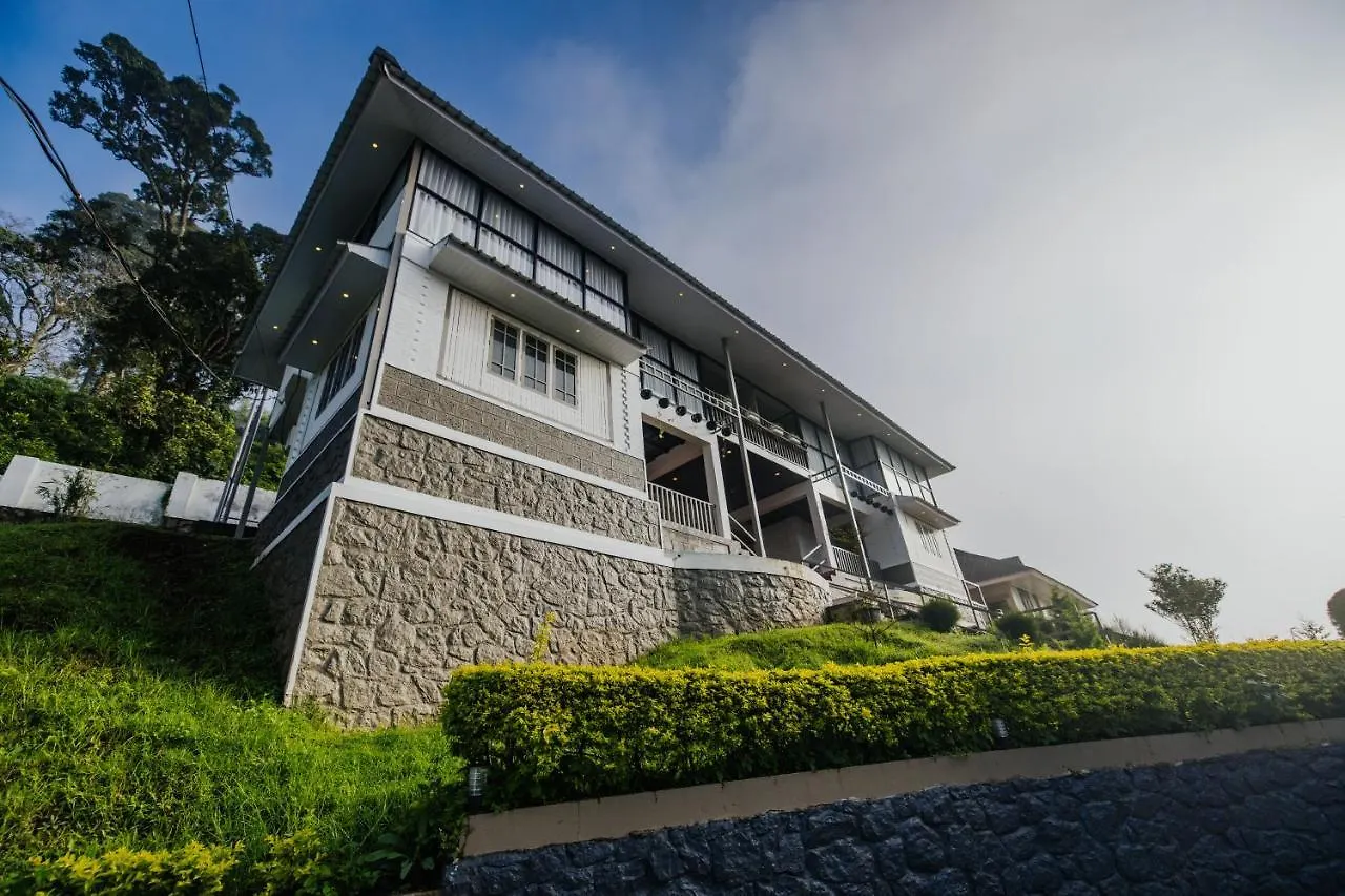 Misty Courtyard Resort Chinnakanal