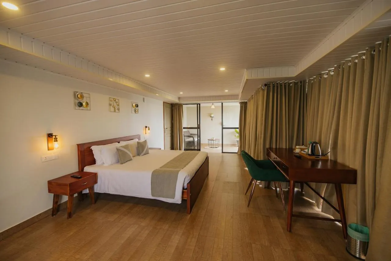Misty Courtyard Resort Chinnakanal